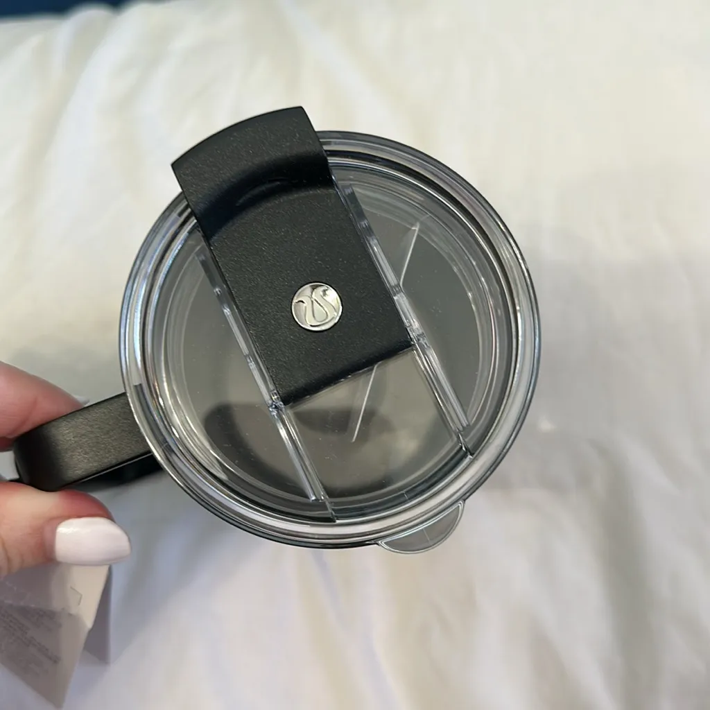 Lululemon insulated mug 12oz - Image 4