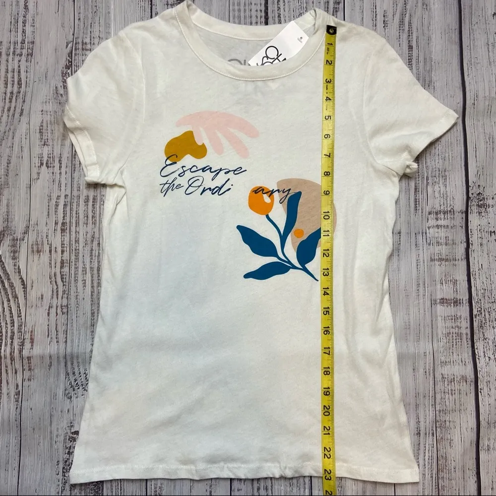 Chaser Escape the Ordinary Tee Shirt. Size Small. NWT - Image 5