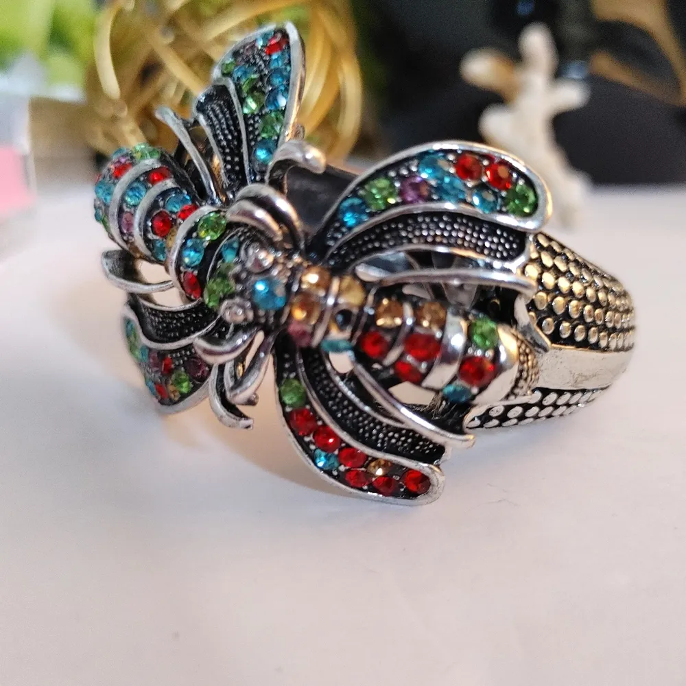 Multi Color Crystal Wasp Bug Hinge / Clamper Bracelet Silver - Image 4