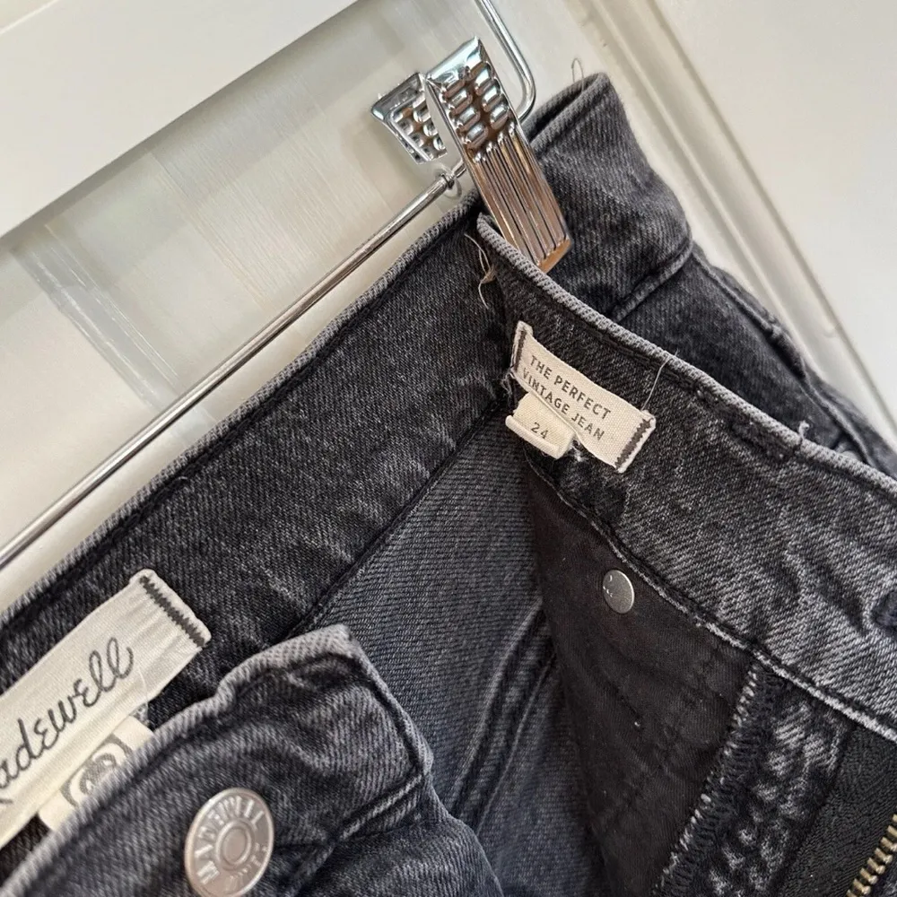 Women’s Madewell The Perfect Vintage Jean in Lunar Wash Size 24 - Image 6