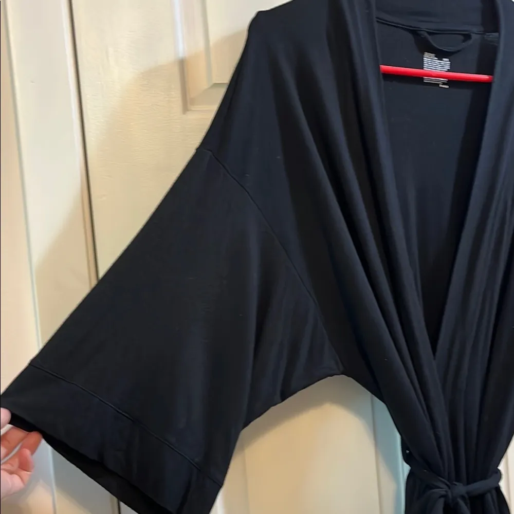 Gilligan & O'Malley Black Wrap Style Stretchy Sleepwear Robe - Image 3