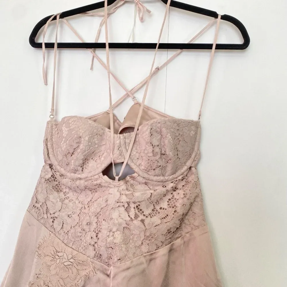 HOUSE OF CB 'Georgia' Crystal Satin and Lace Midi Dress cutout Size M NWOT‎ - Image 9