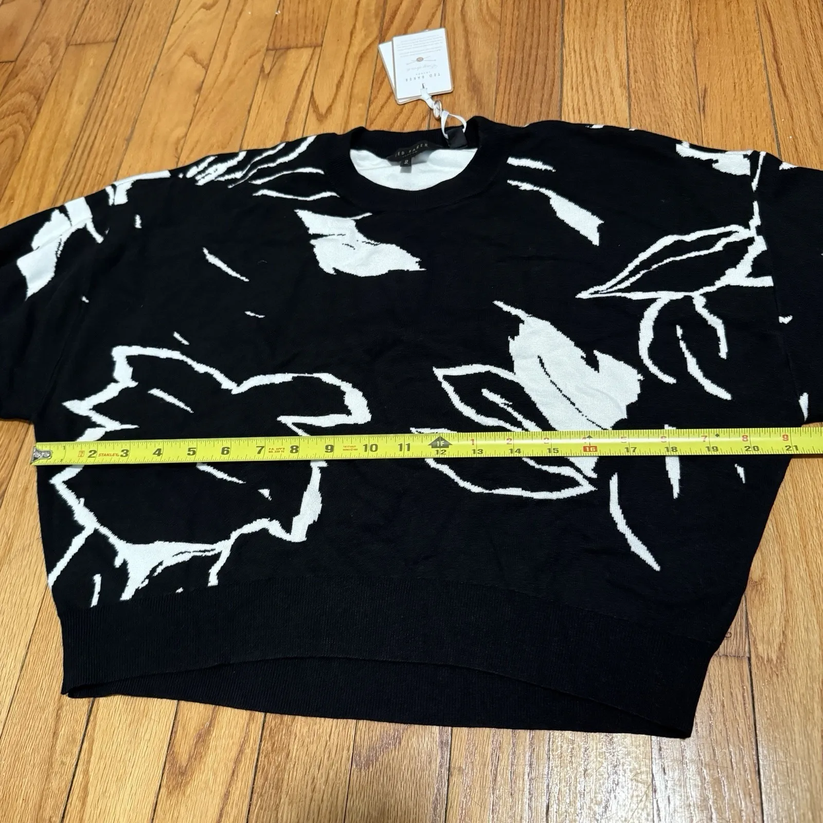 Ted Baker NWT‎ Black Ruthii Print Cropped Sweatshirt Size 2 (6 Equivalent) - Image 7