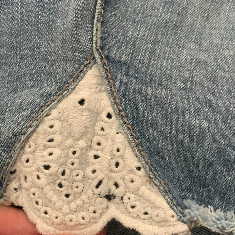 Torrid Denim jean shorts woman plus size 26 inseam 5” - Image 4