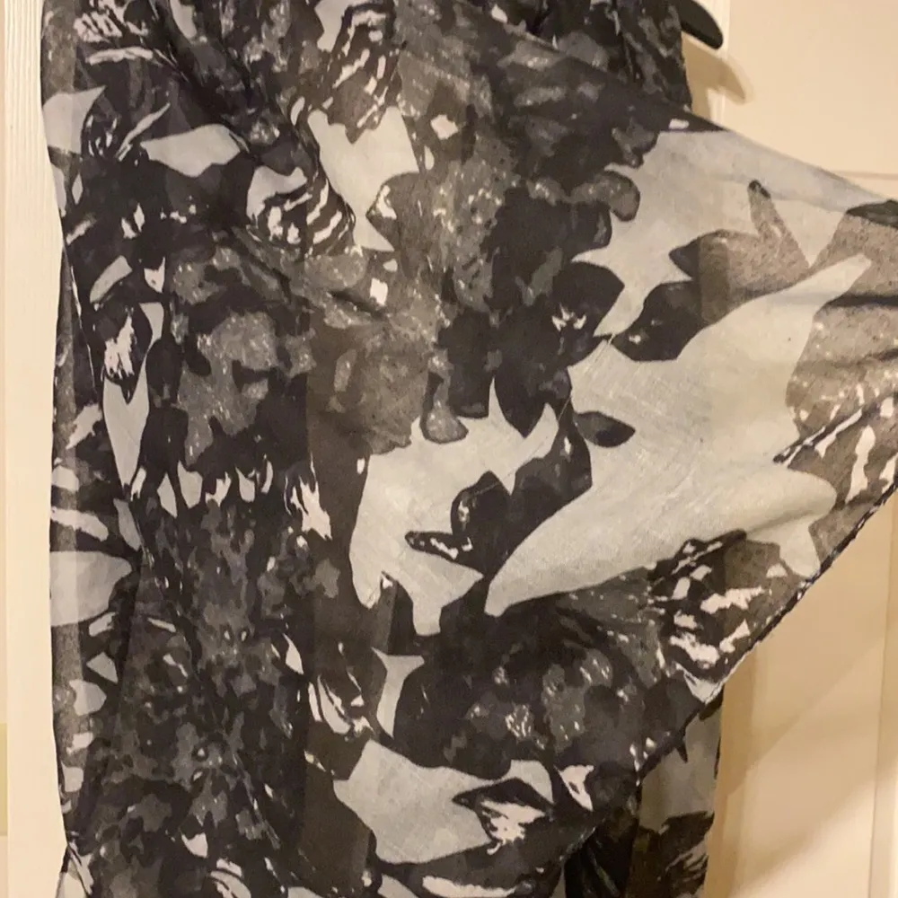 Floral print oversized scarf - Image 3