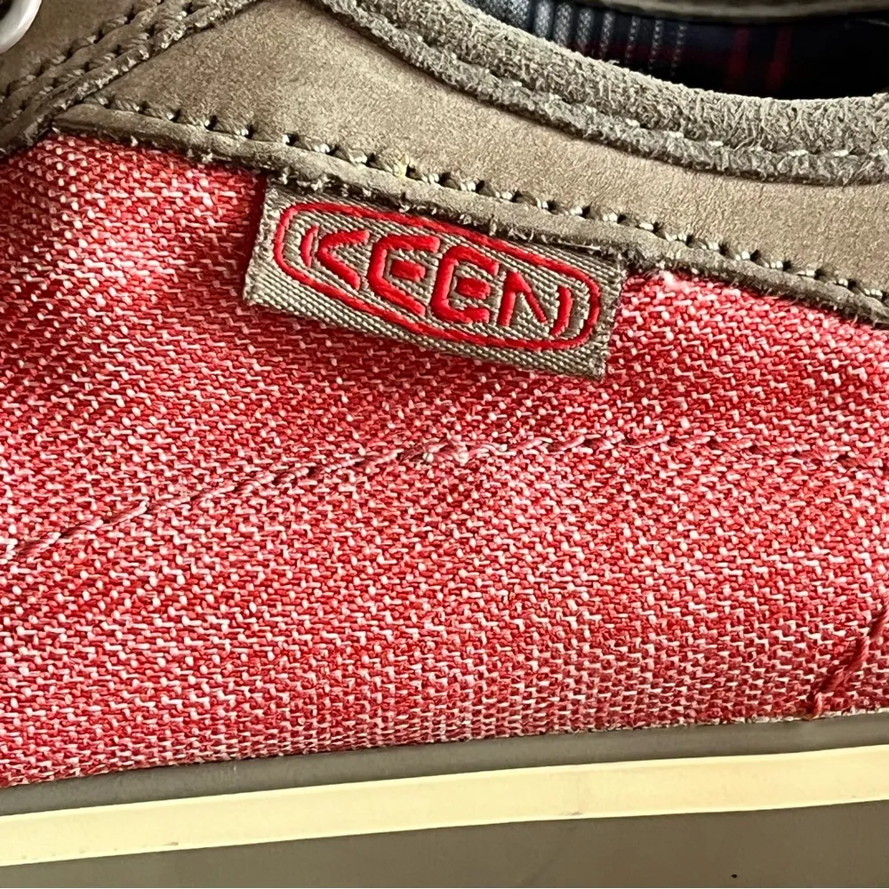 Keen‎ Arcata Sneakers Canvas Shoes Womens 8.5 Red Pink Vulcanized Rubber Suede - Image 6