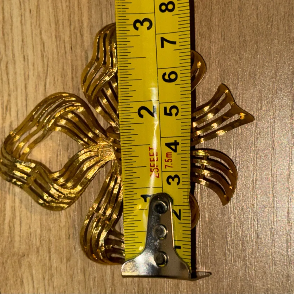 Vintage signed Monet Gold Tone Bow Large‎ Statement Brooch - Image 5