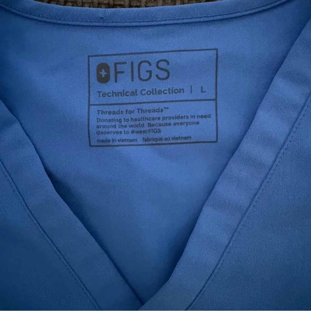 FIGS Catarina One-Pocket Scrub Womens Top Blue Large L Medical Nurse Uniform - Image 3