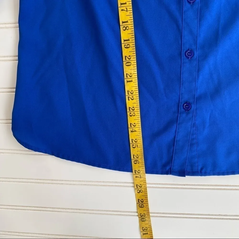 Career Button Down Blouse Size Medium - Image 9