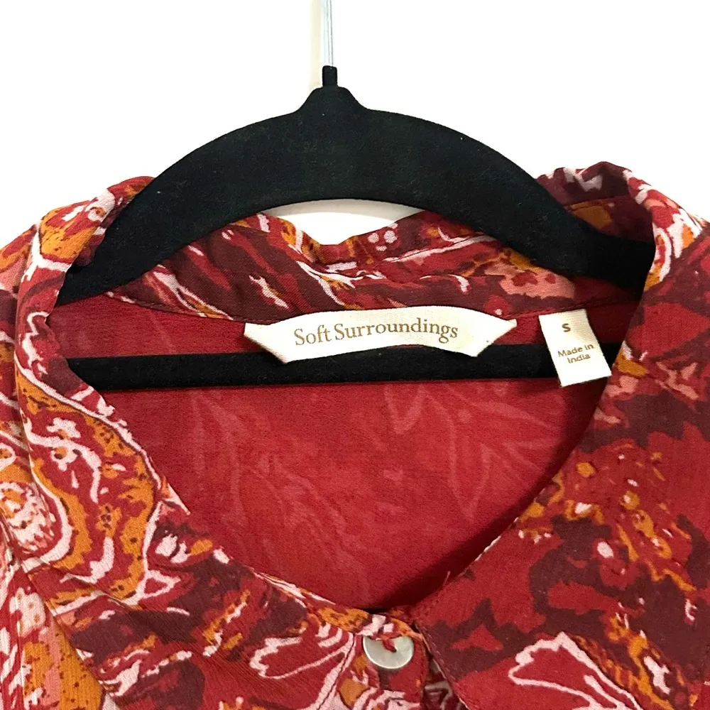 Soft Surroundings Cheyla Paisley Print Button Down Top Small - Image 5