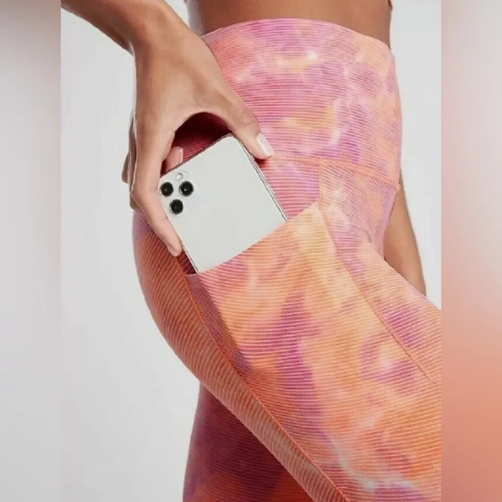 Athleta NWOT  workout set - Image 5