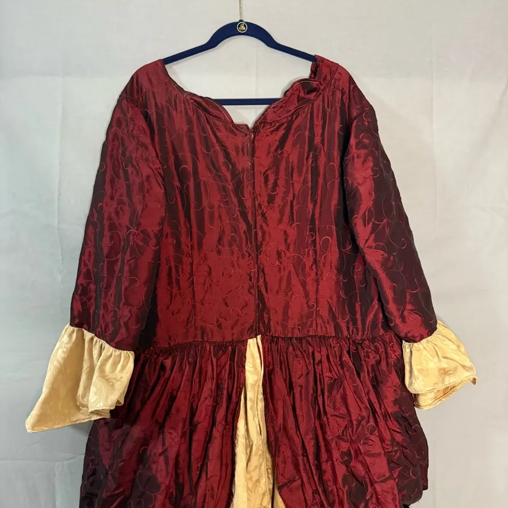 Women’s Renaissance Medieval Gown Dress Handmade Plus Size 2X / 3X Maroon Gold Red - Image 10