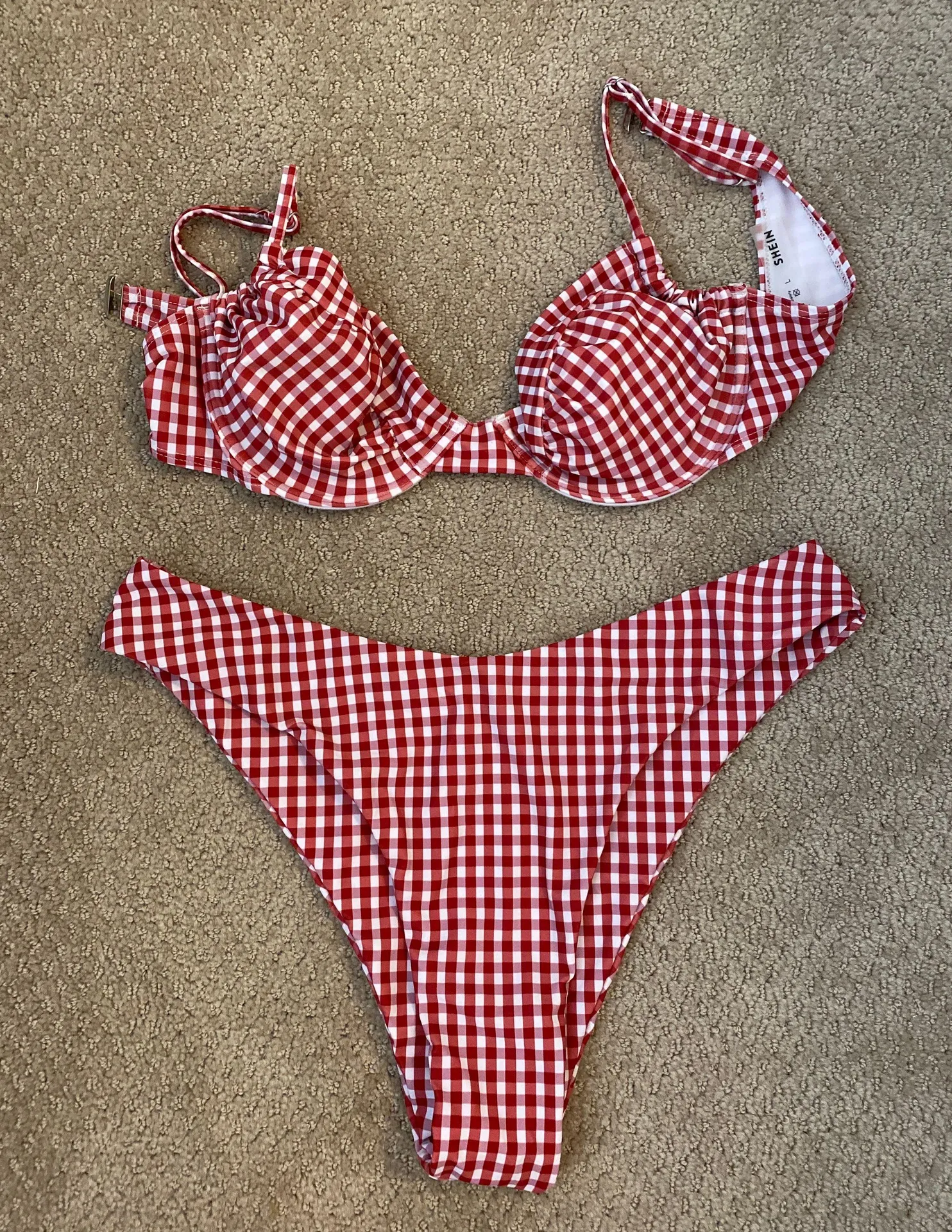 SheIn Underwire Red Bikini - Image 3