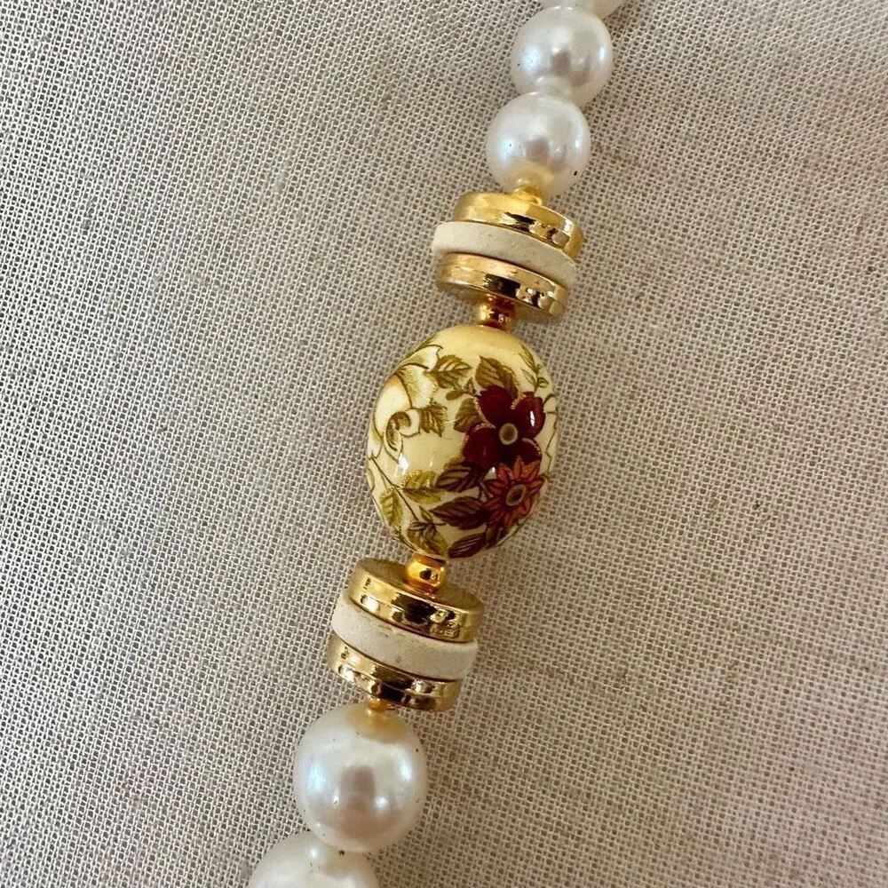 Vintage Faux Pearl floral beaded long necklace - Image 10