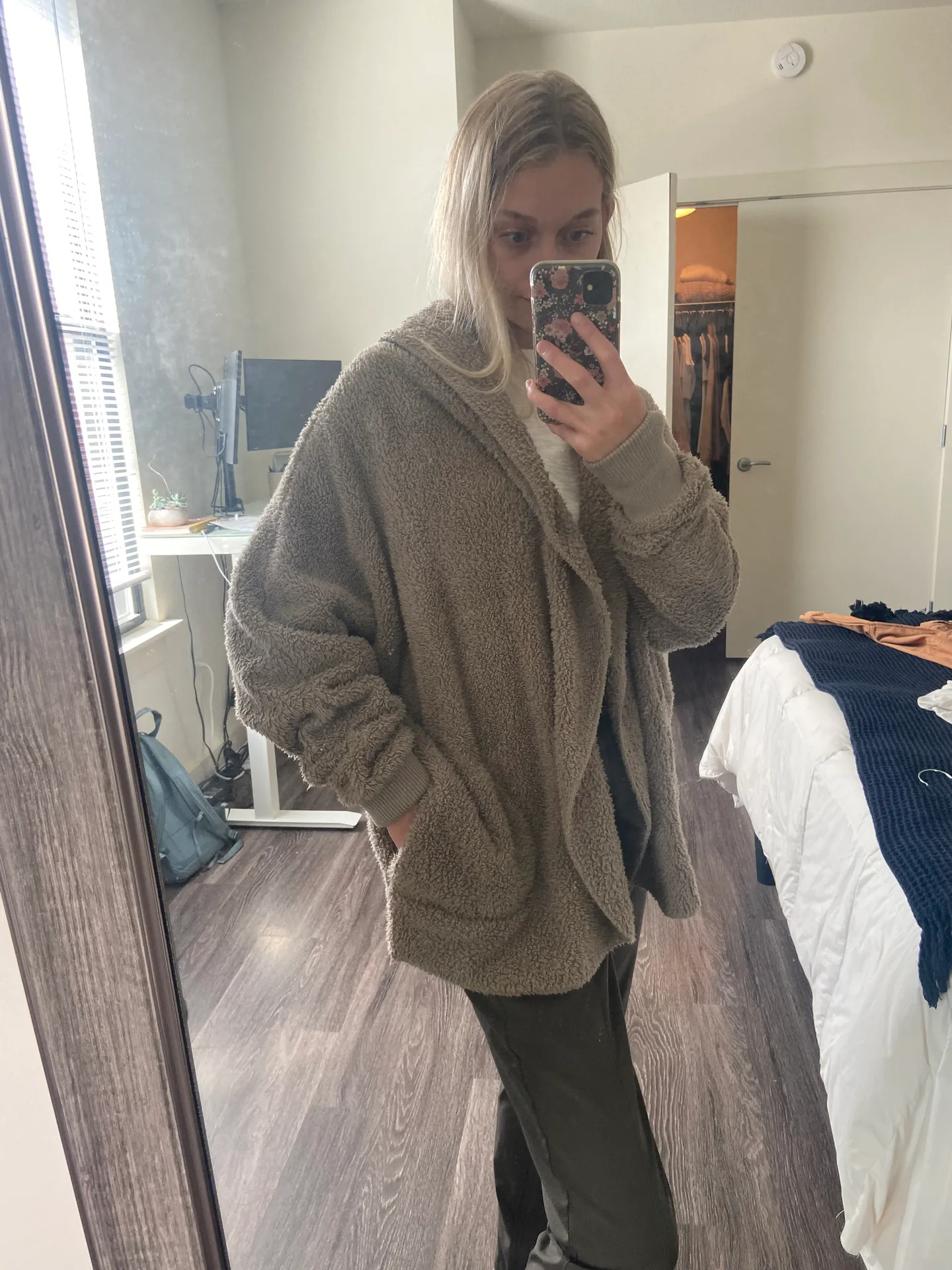 Sherpa Fur Jacket Coat Size M - Image 2