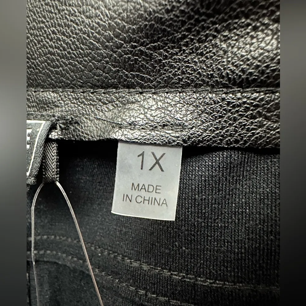 Bagatelle Collection Faux Leather 5 Pocket Skinny Pant Size 1X Black NWT - Image 4