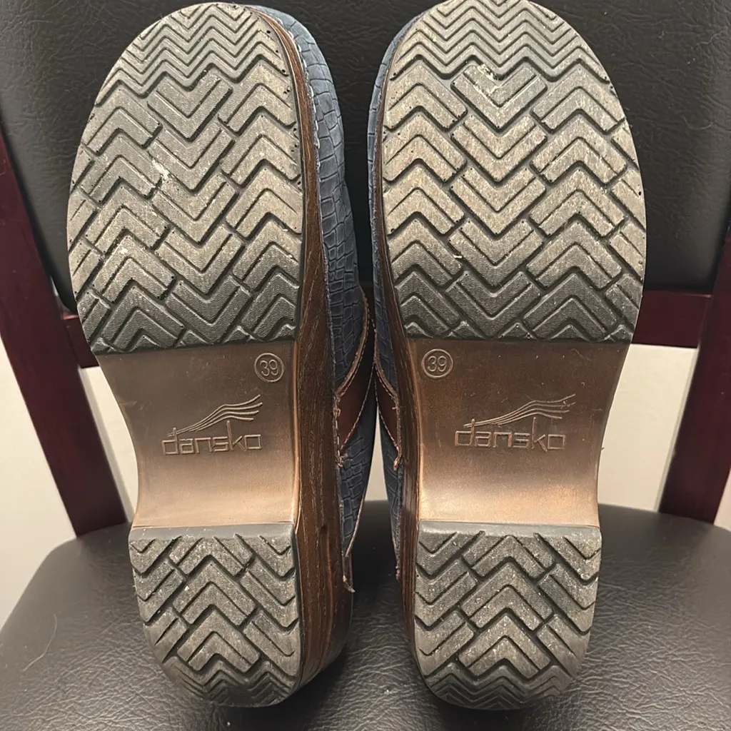 Dansko Sandi Blue Suede Platform Clogs with Brown Tassels - Image 4