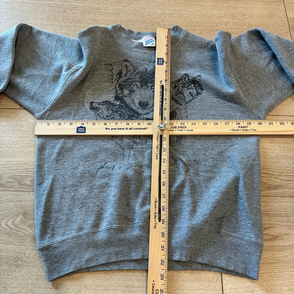 Vintage Made in USA Wolf Printed Crew Neck Gray Heather Sweatshirt Size M - Image 5