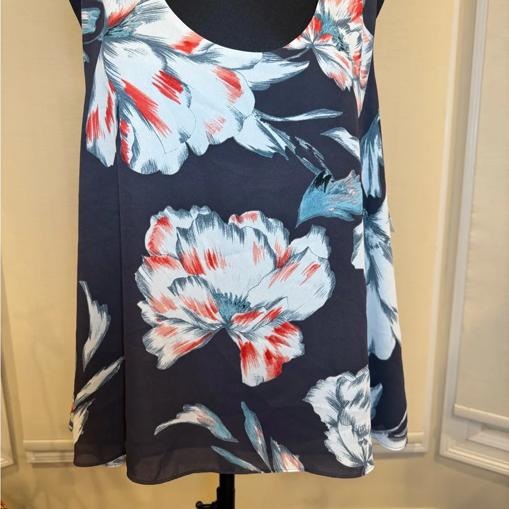 1.STATE Floral Sleeveless Scoop Neck Top NWT Size Large Ebony - Image 2