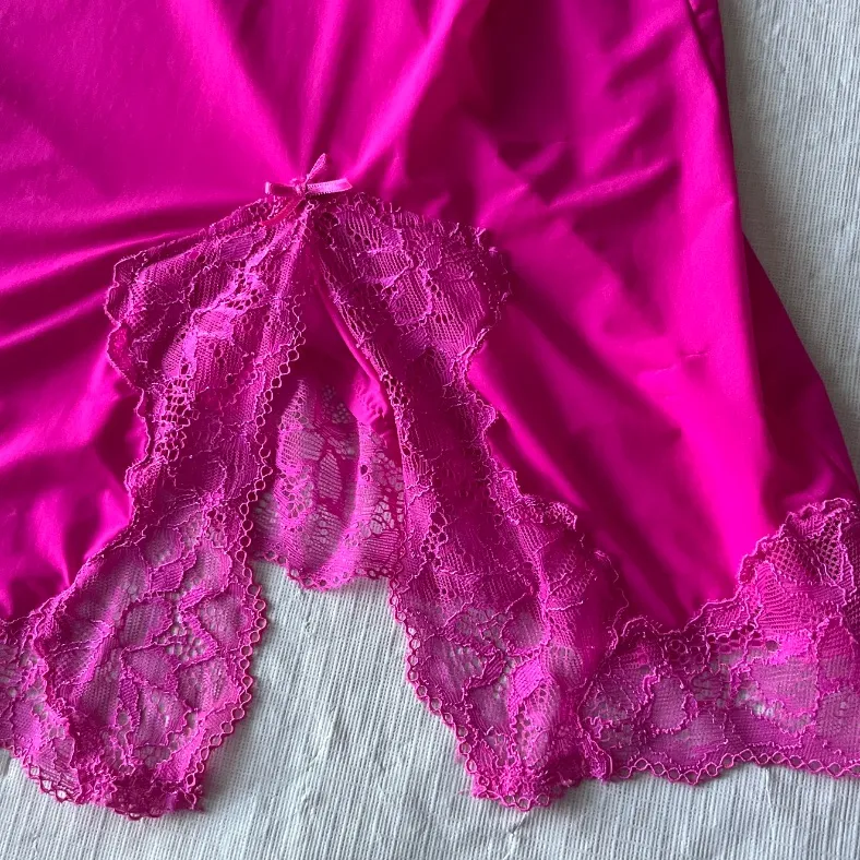 Victoria Secret Bright Fuchsia Lace Accent Slip Chemise Nightie - Image 4