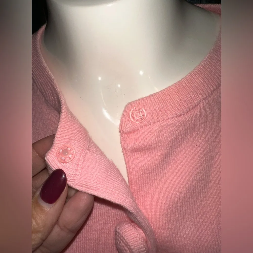 EUC DESIGNERS ORIGINALS Stylish Pink Button - Image 8