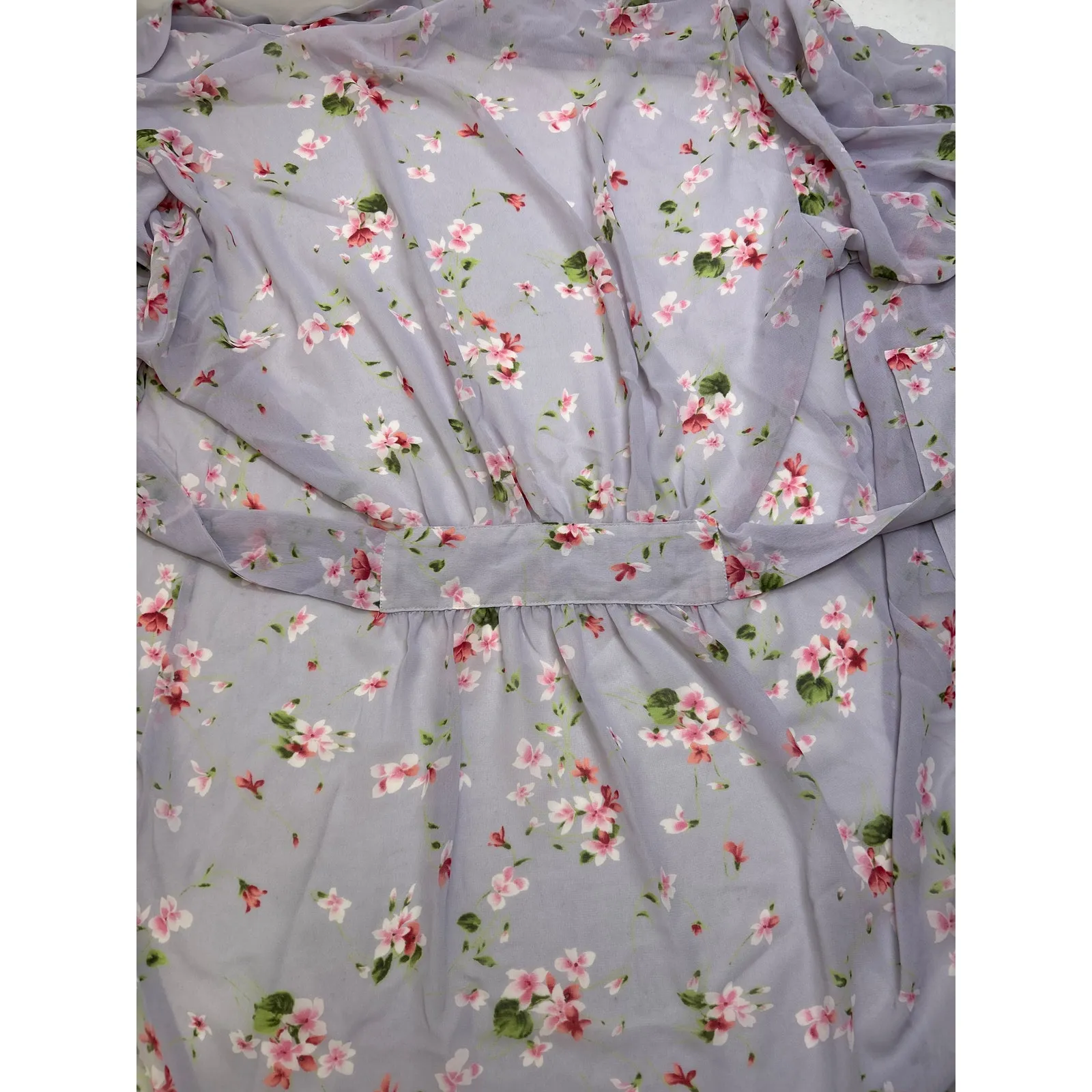 Victoria’s Secret sheer lavender floral robe with built-in tie. One size. - Image 6