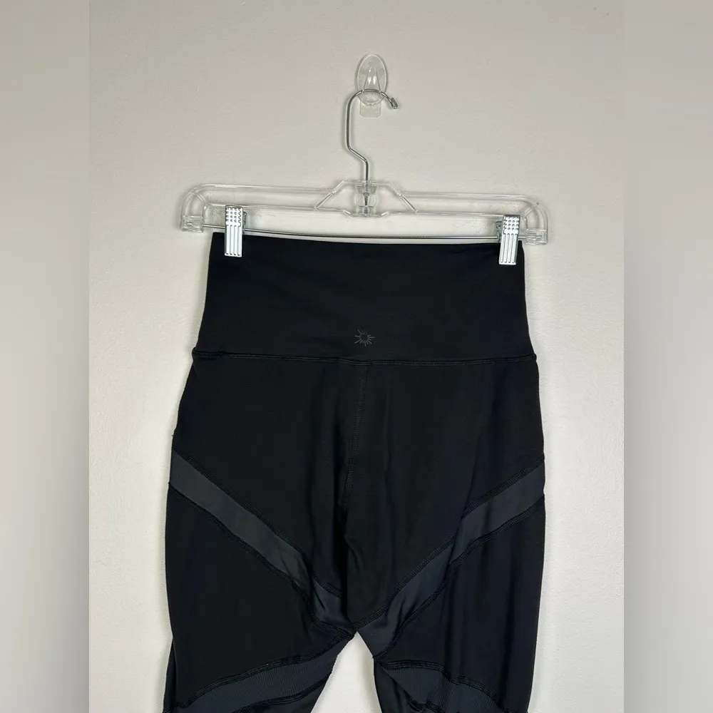 Aerie The Hugger High Waisted Ribbed Black Legging Women’s Sz M - Image 4