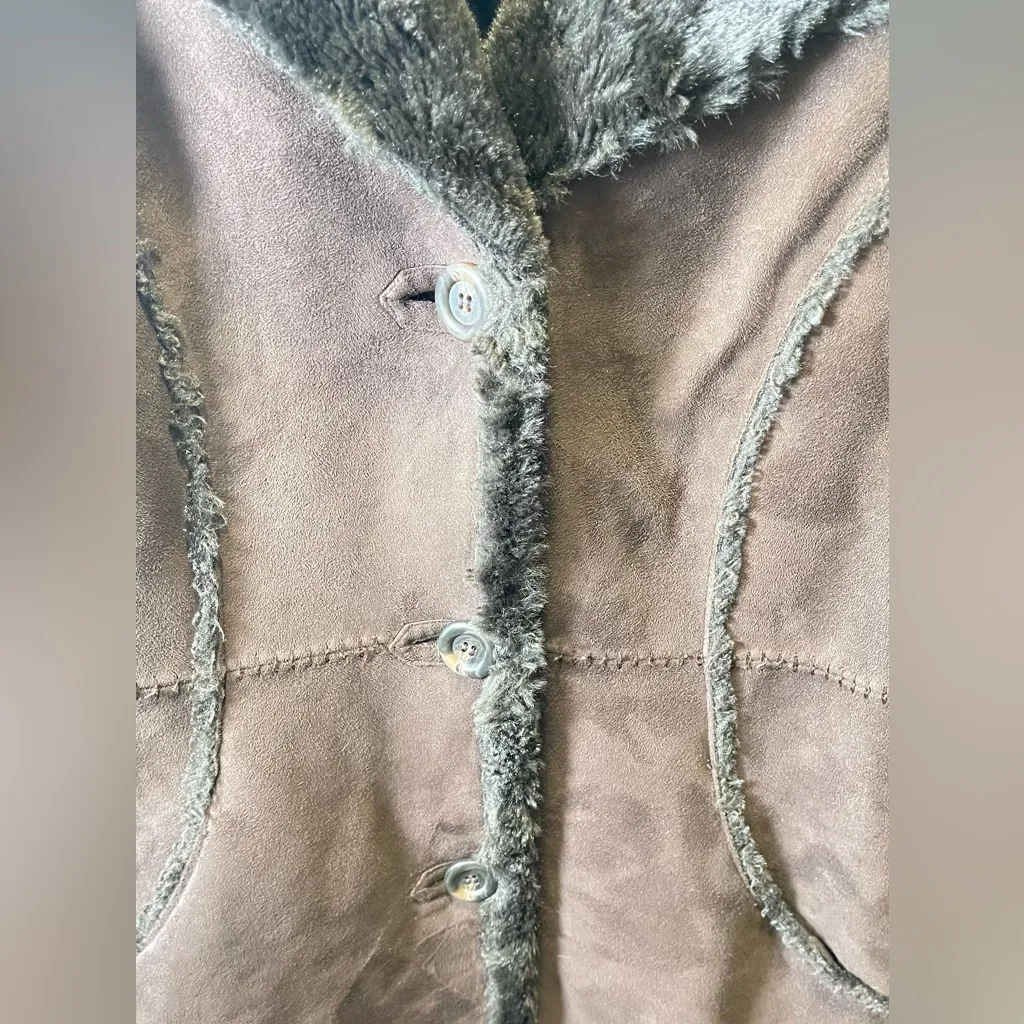 Larry Levine Women's Brown Faux‎ Suede Faux Fur Button Up Coat Size Medium - Image 5