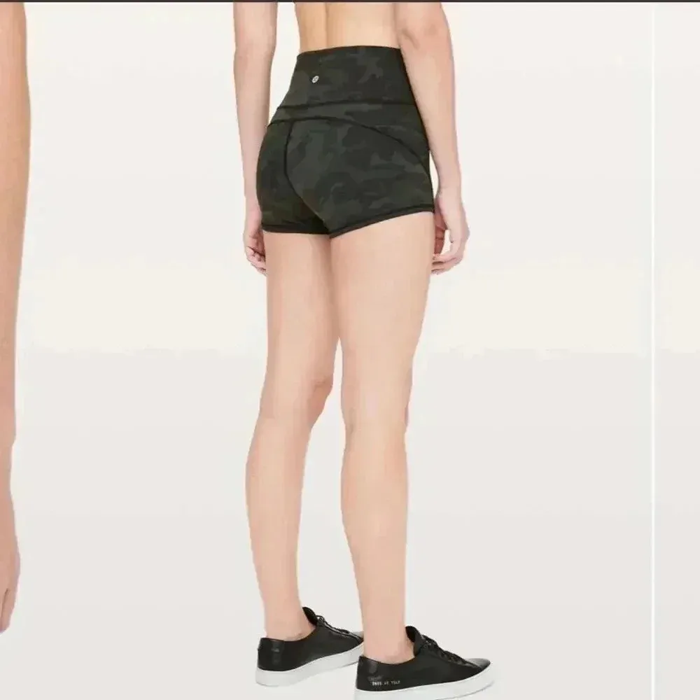 Lululemon In Movement Short Everlux 2.5" Incognito Camo Multi Gator Green 10 - Image 2