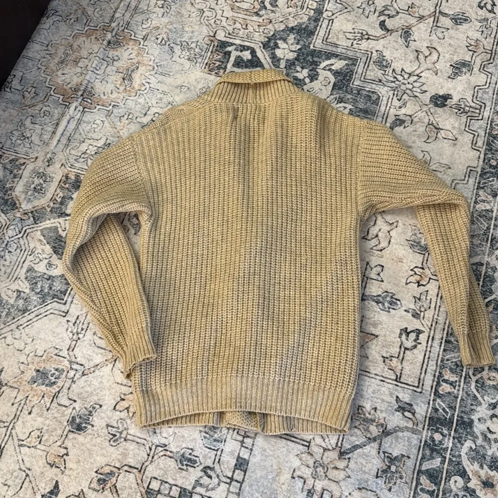 Vintage wool Tan Cable Knit Cardigan with leather buttons by preferred stock Size M - Image 12