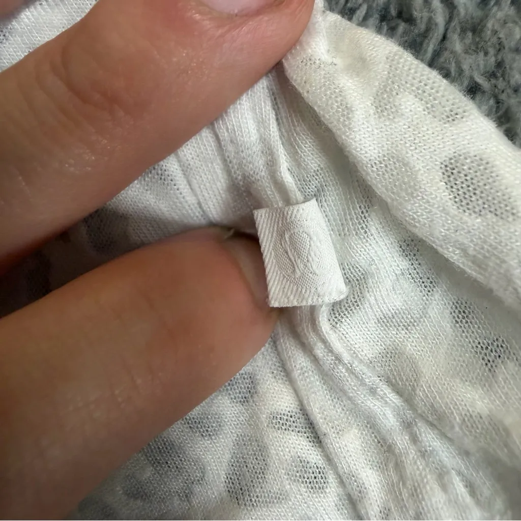 Lululemon All Yours Boyfriend Tank Veil City Camo Burnout White Size 4 - Image 8