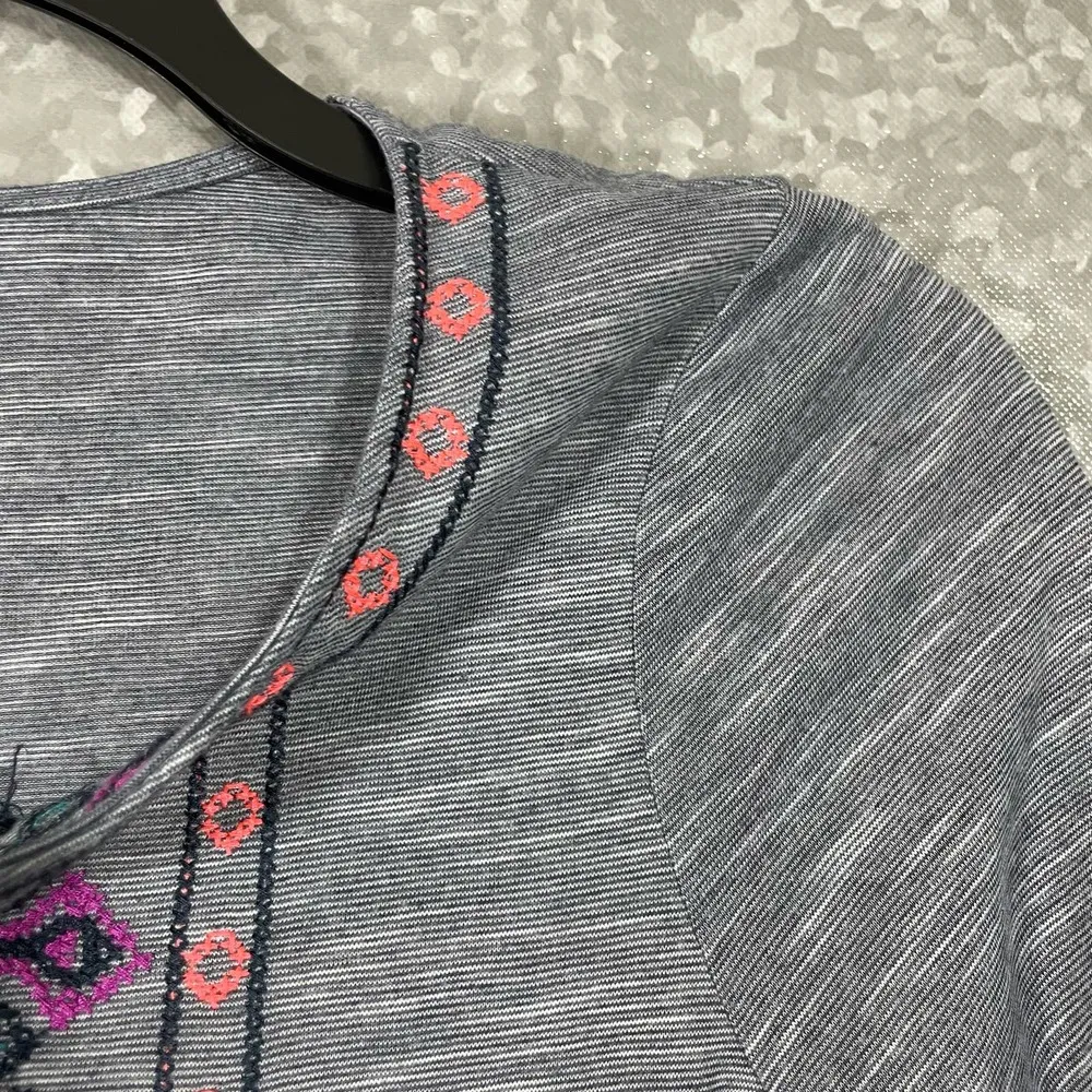 Skies Are Blue Embroidered Front Boho Peasant Top - Size Small - Cottage Core - Image 2