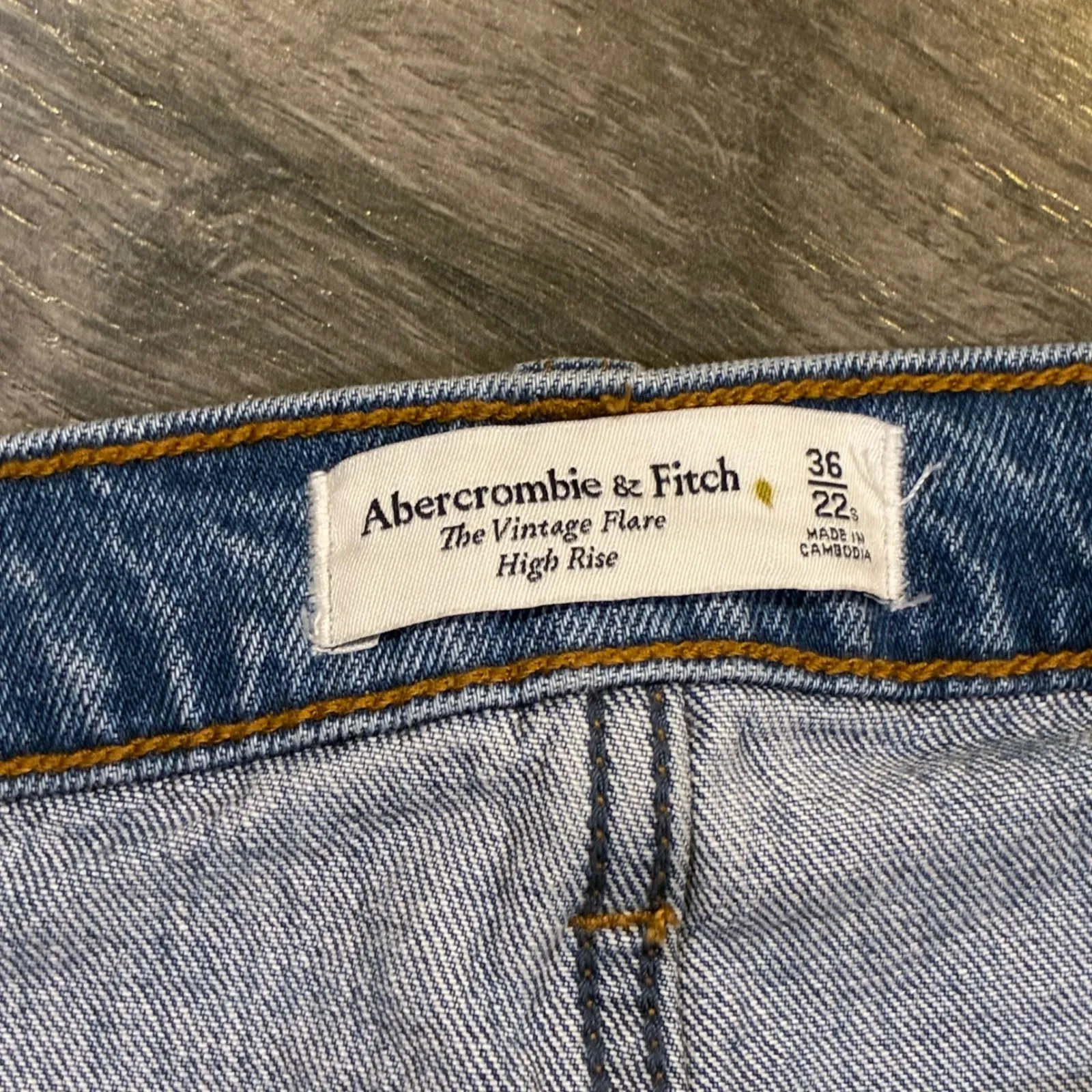 NWT Abercrombie & Fitch The Vintage Flare High‎ Rise Split Hem Jeans Women's 22s - Image 5