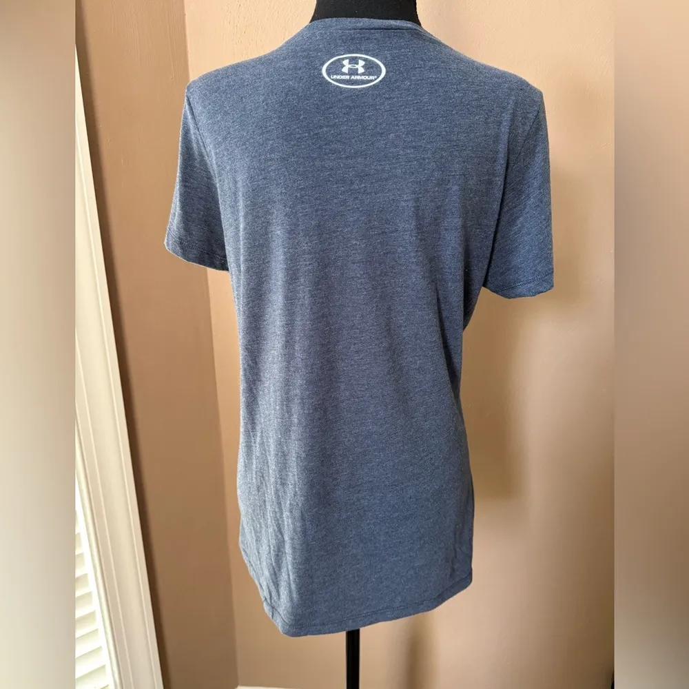 Under Armour Boston Red Socks Women’s Blue Graphic T-Shirt Size Medium - Image 4