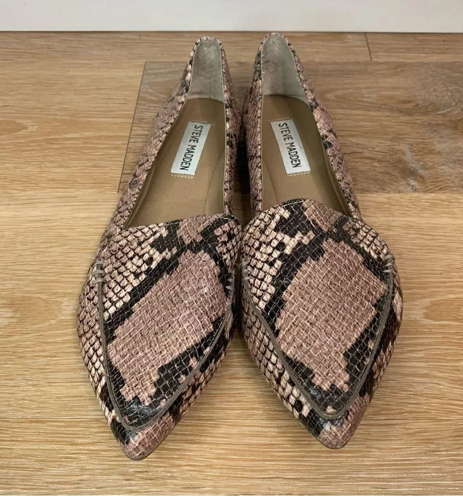 Steve Madden Pointed Toe Snake Skin Loafers - Image 7