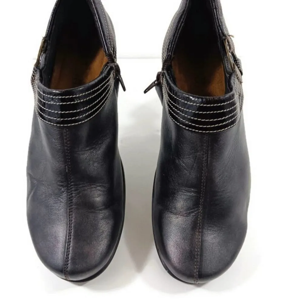 S1047 EUC $199 Naot Ankle Boots size 38 US 7/7.5 Black - Image 4