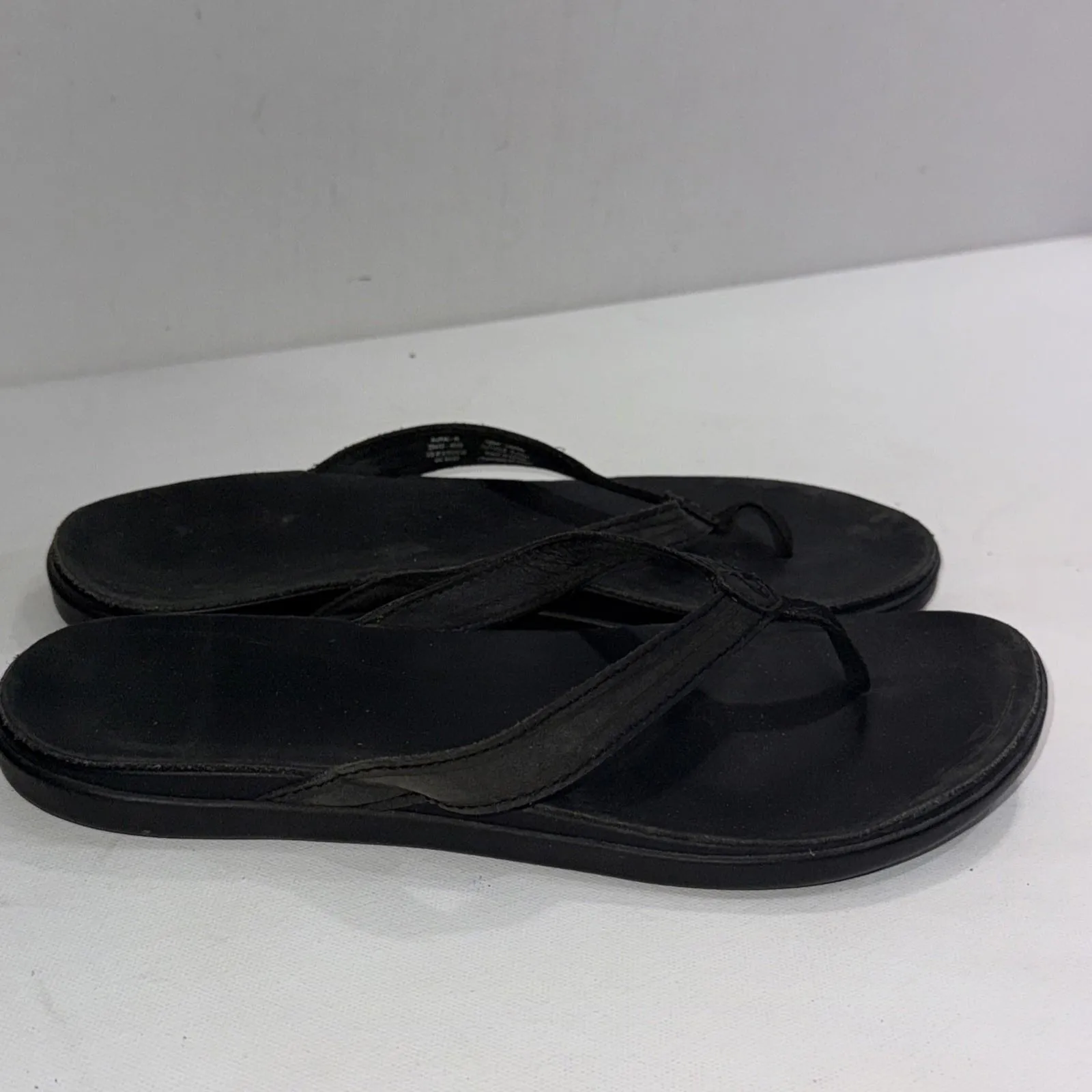 Olukai Aukai Leather Outdoor Nature Minimalist Gorpcore Sandals Flip Flops 9 Black - Image 4