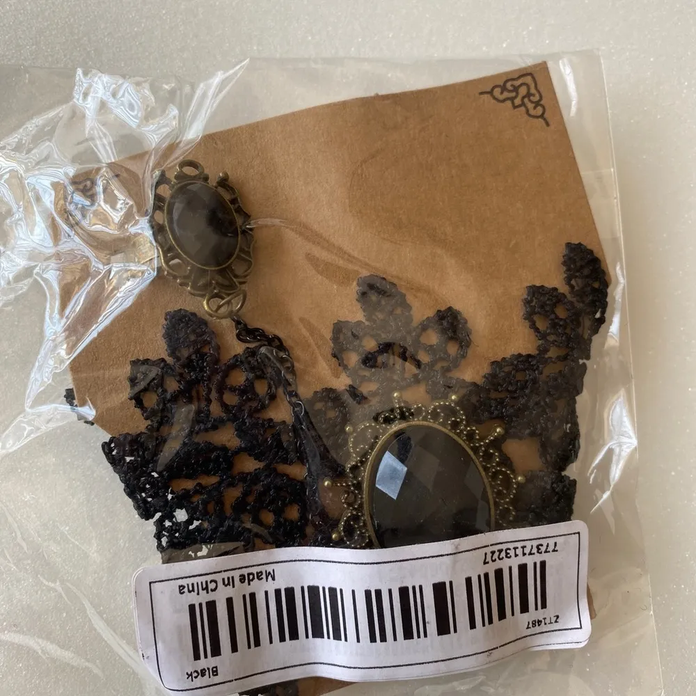 Fashion Black Lace Inlaid Oval Cut Synthetic Gems Crystal Bracelet Ring Hand Har - Image 7