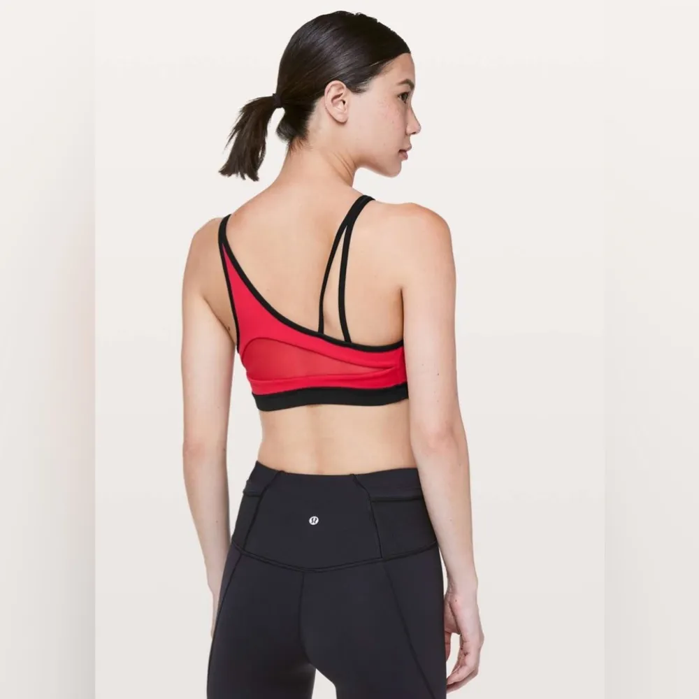 Lululemon Forget The Rest Bra Flamenco Red Black Women’s Sports Bra Size 4 - Image 3