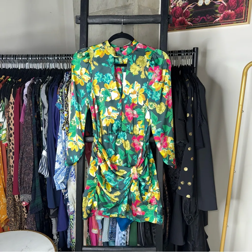 Zara Green Floral Satin Mini Dress with Keyhole Neckline - Image 5