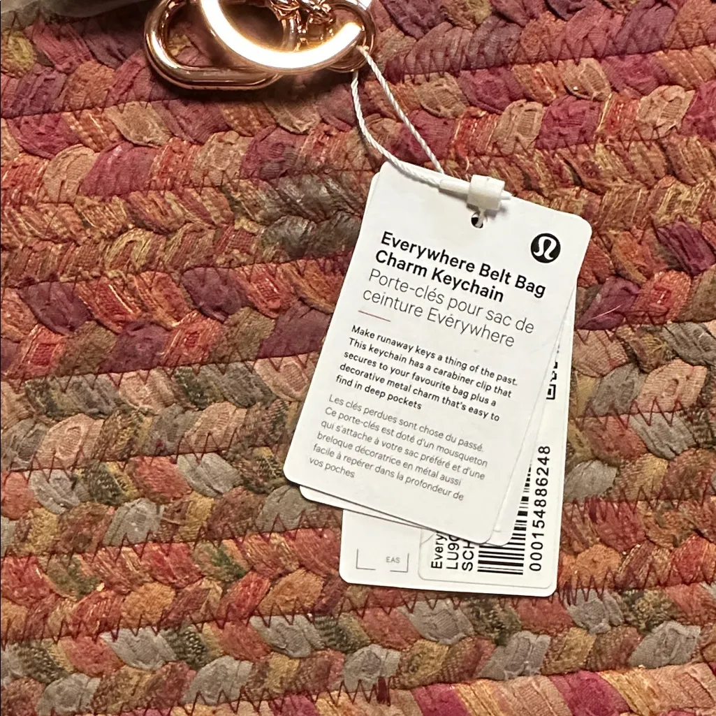 NWT LULULEMON EVERYWHERE BELT BAG KEYCHAIN ROSE GOLD PINK - Image 2