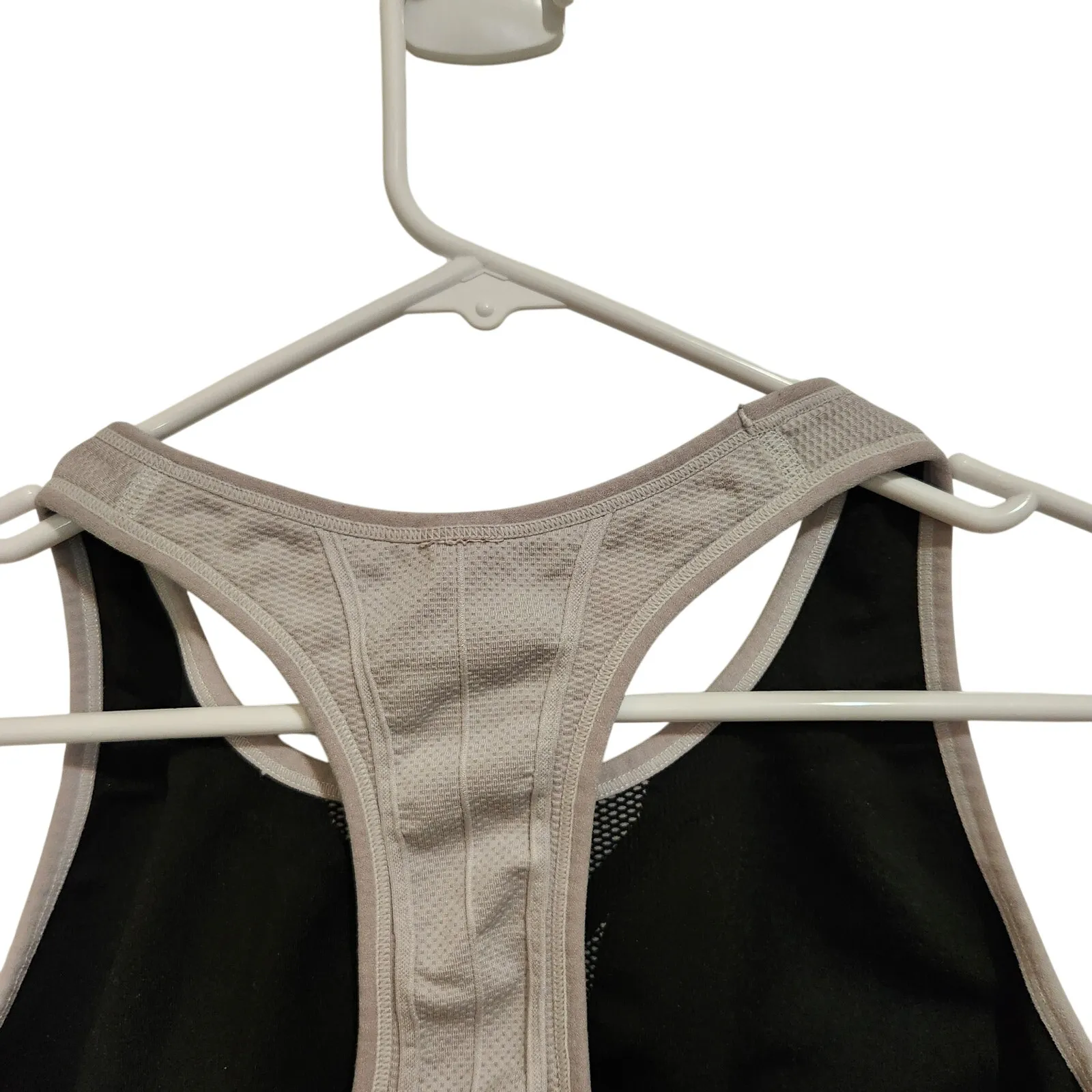 Calvin Klein Performance Reversible Medium Impact Reversible Sports Bra Small - Image 5