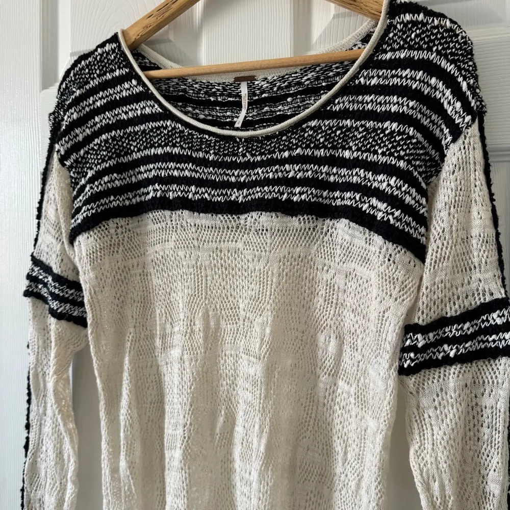 Free People Linen Knit Pullover‎ Sweater Size Large Lightweight Boho Miles Away - Image 2