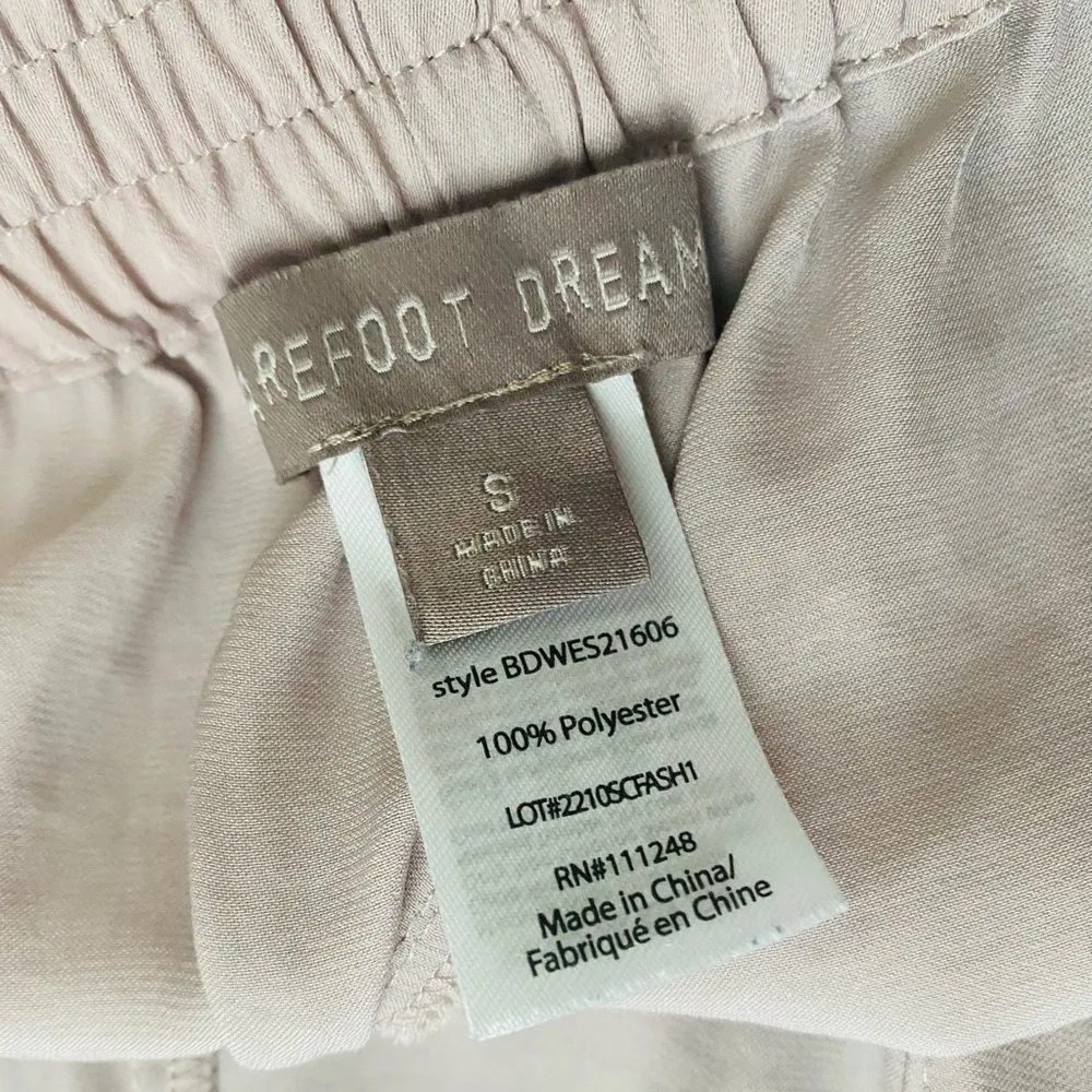 Barefoot Dreams  Cozy Pants Small - Image 4