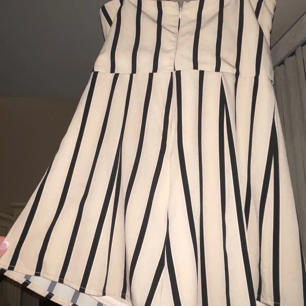 Cals romper size Large - Image 7