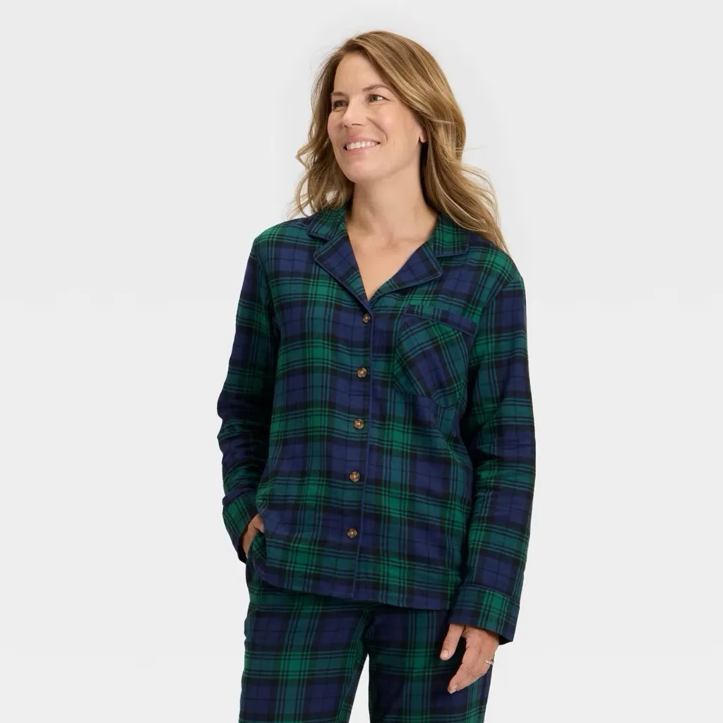 Women's nwt Plaid Flannel Long Sleeve Shirt and Pants Pajama Set - Image 3