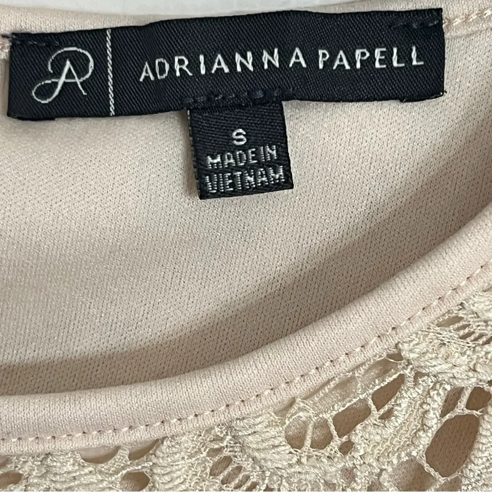 ADRIANNA PAPELL Women Size Small Beige Floral Lace Crew Neck Short Sleeve Blouse - Image 4