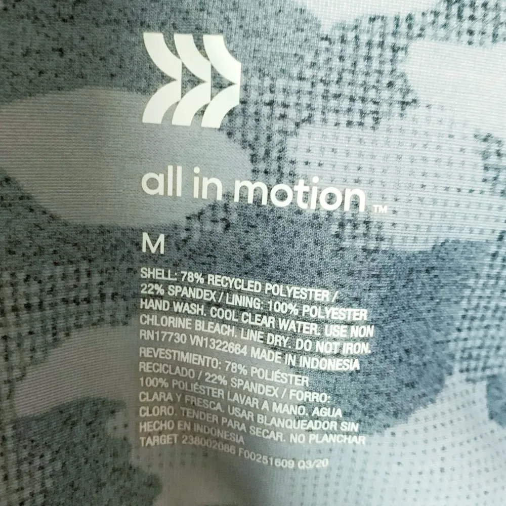 All in Motion Black & Gray Camo Sports Bra Cropped Tank M - Image 4