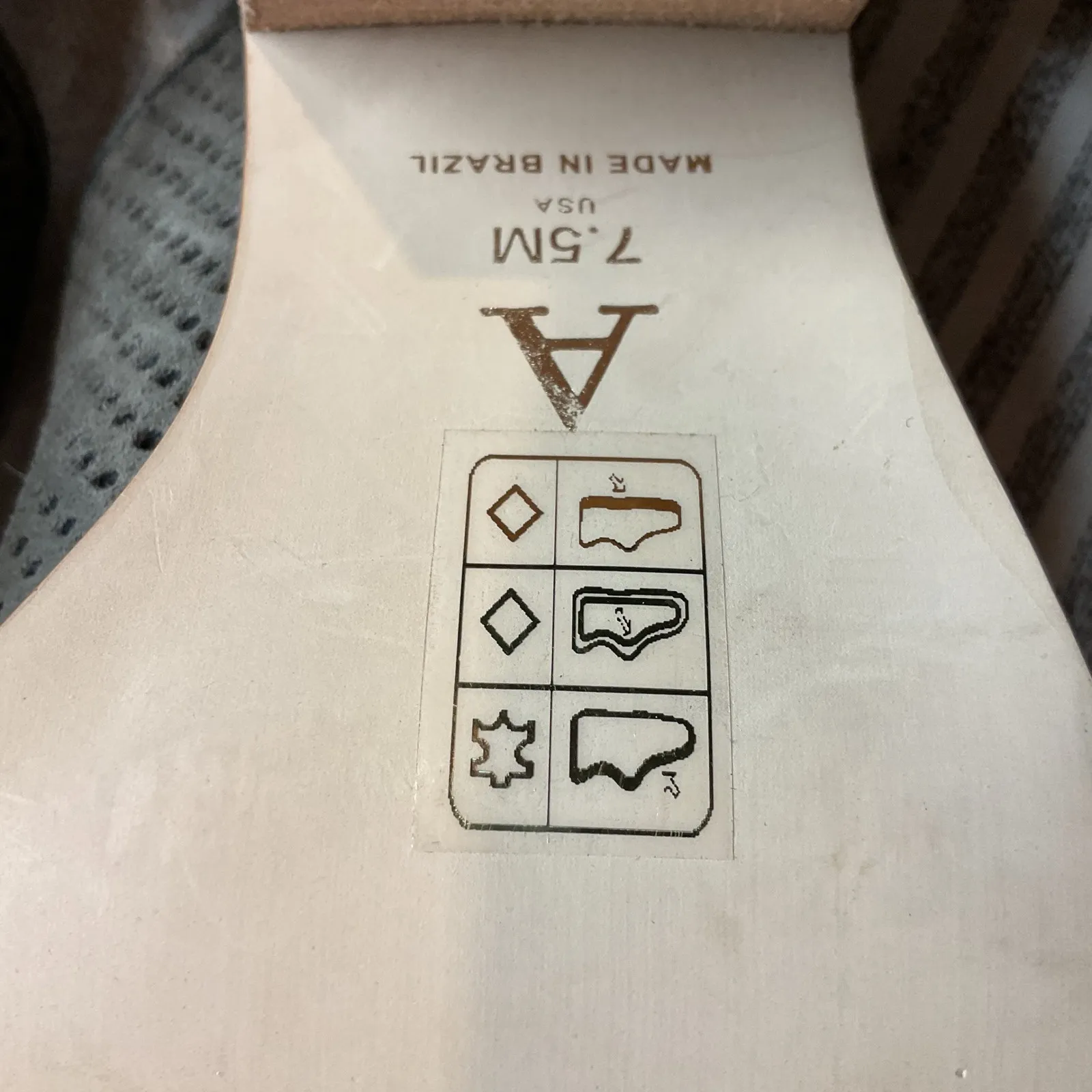 Anthropologie Women's Blaire Mules‎ Size 7.5M Gray Perforated Suede Slip On - Image 11