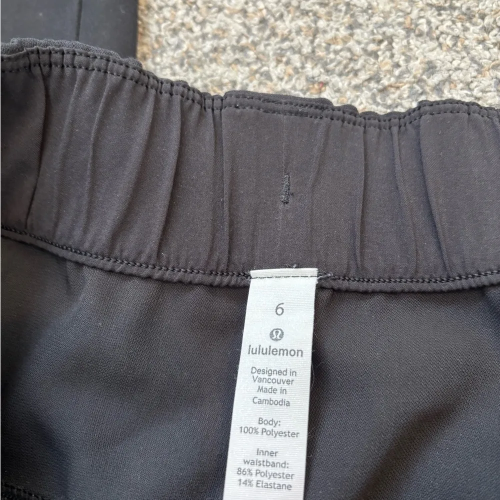 Lululemon On The Fly Pant *Woven 27” - Image 2
